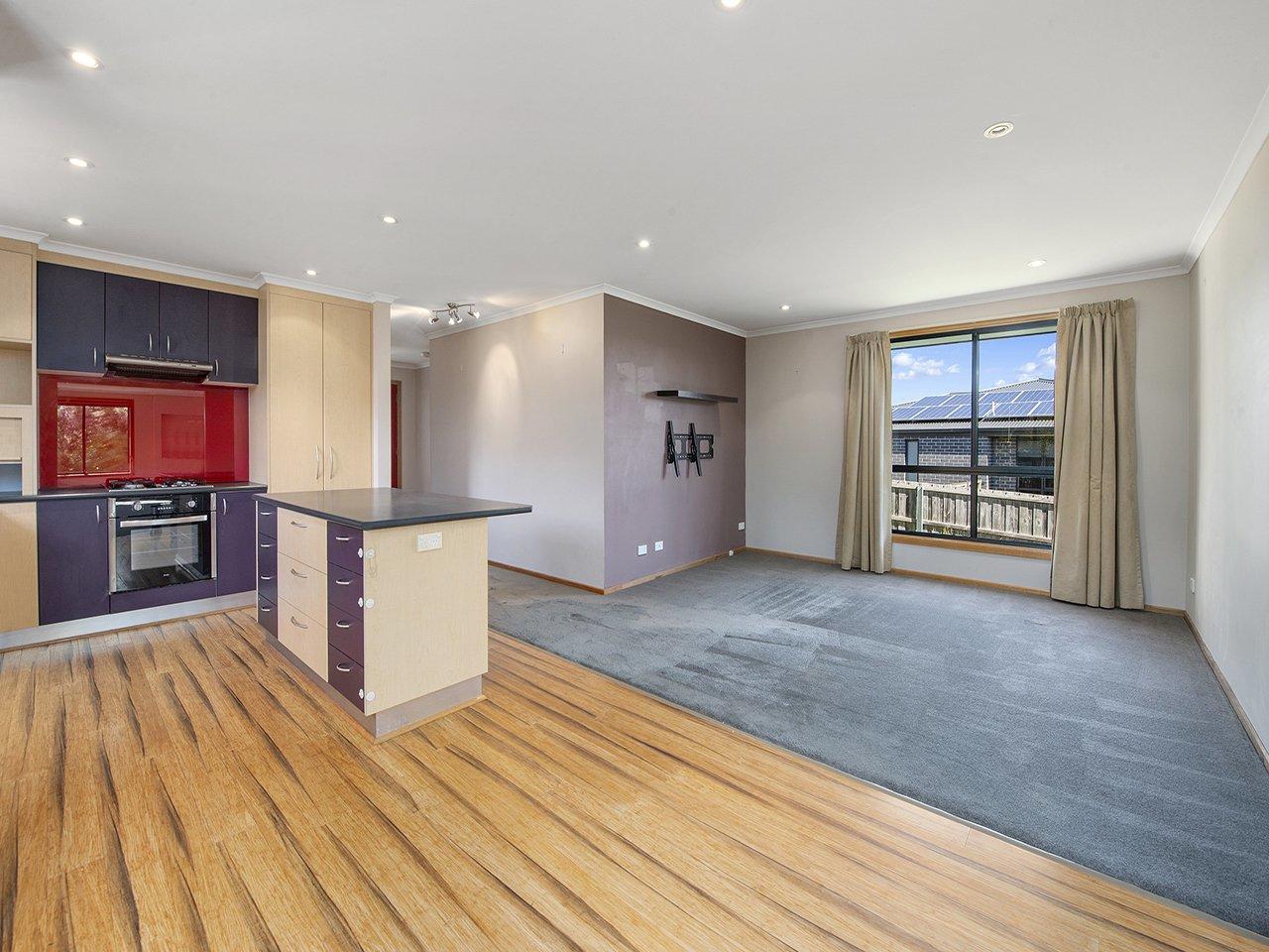 iFloorplan 10 Cologne Drive, Oakdowns