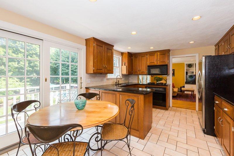 iFloorplan 131 River Road, Topsfield, MA