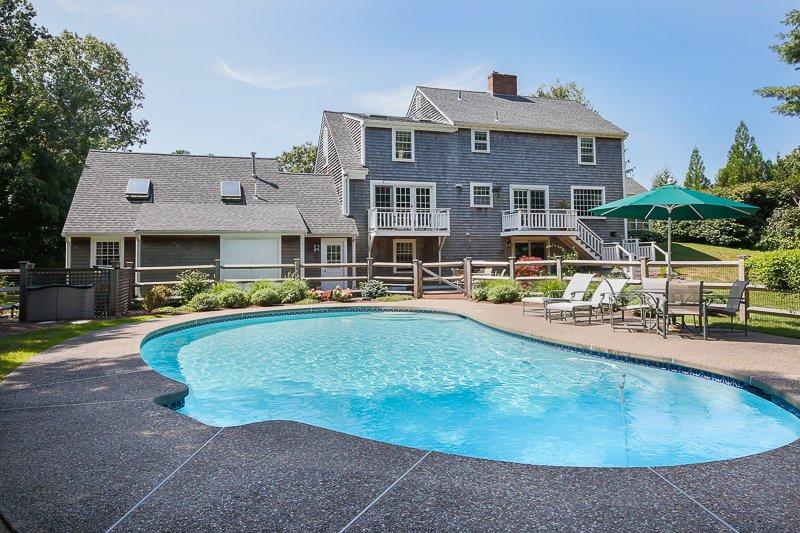 iFloorplan 131 River Road, Topsfield, MA